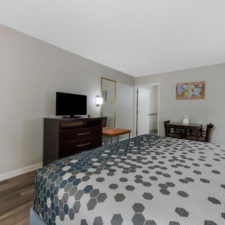 Econo Lodge Cheraw Market Street Экстерьер фото