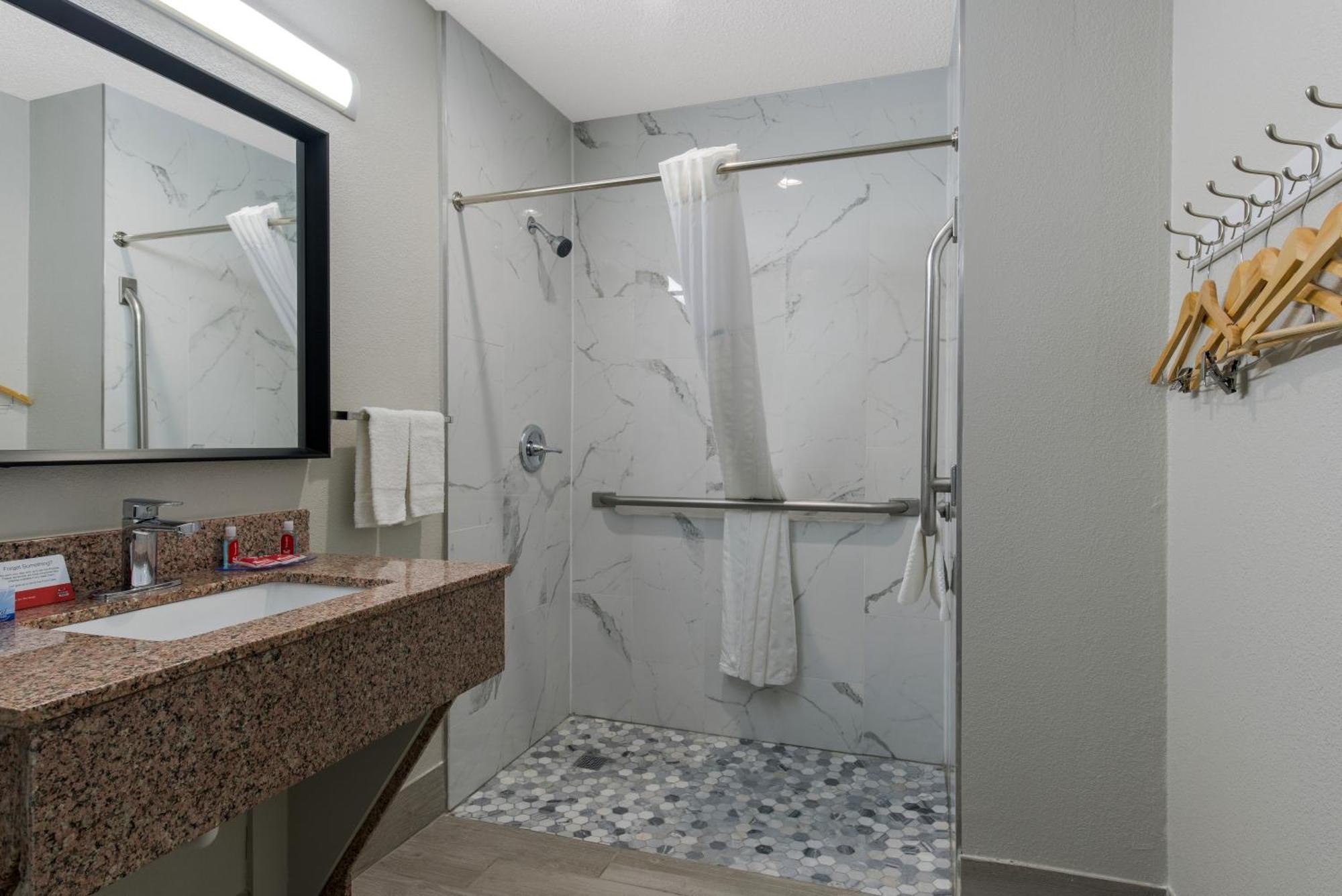 Econo Lodge Cheraw Market Street Экстерьер фото