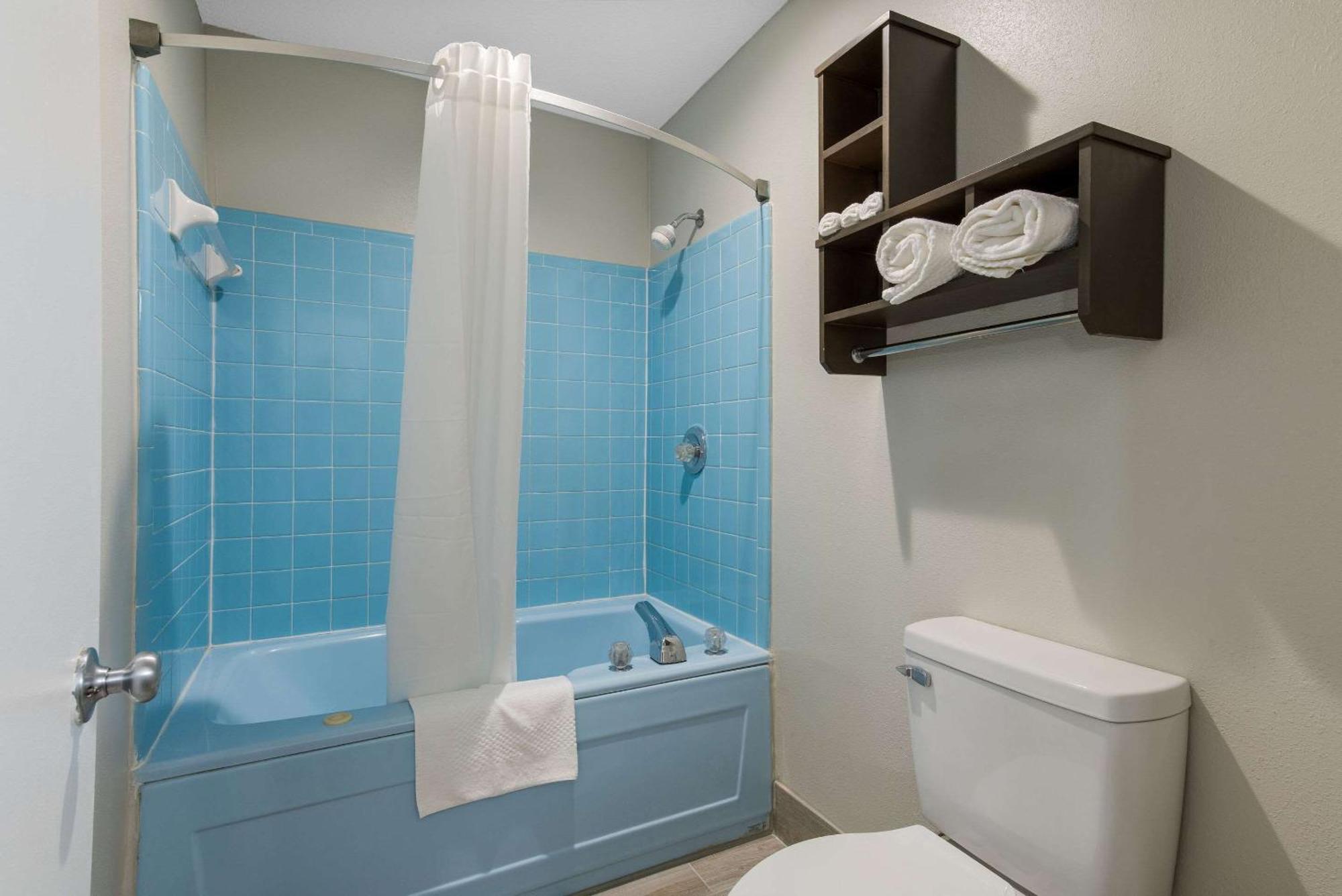 Econo Lodge Cheraw Market Street Экстерьер фото