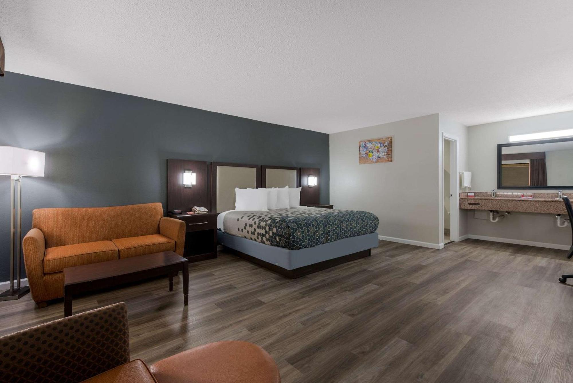 Econo Lodge Cheraw Market Street Экстерьер фото